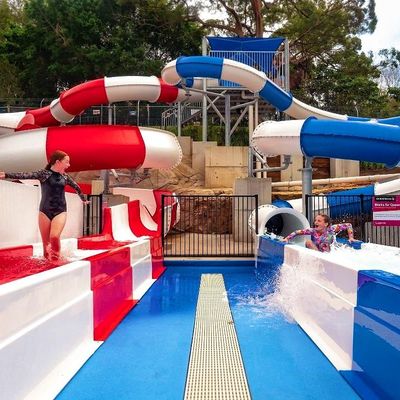 Giá tốt. ODM Water Park Equipment Entertainment Summer Game Fiberglass Slide for Adults trực tuyến