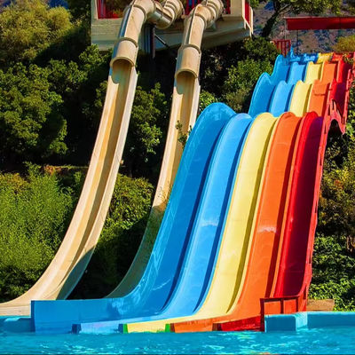Giá tốt. Customized Size Fiberglass Water Park Slide with 6-8mm Thickness and Over 10 Years Service Life trực tuyến