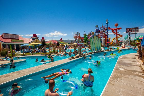 Commercial Steel Lazy River Equipment Water Park Artificial River Customized