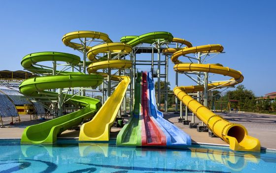 Độ cao 8m Water Park Slide Custom Diversion Rides Fiberglass Slide Cho Trẻ em