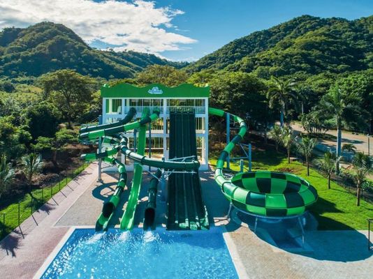 Giá tốt. 220 M3/H 12mm Fiberglass Water Park Slide For Children Water Park Play Equipment trực tuyến