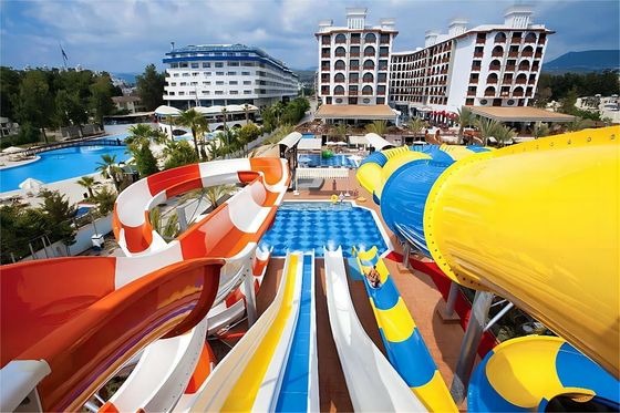Giá tốt. Công viên giải trí nước ngoài Người lớn Bể bơi nước Slide sợi thủy tinh trực tuyến