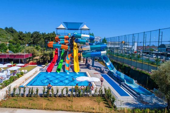 Công viên nước thương mại ngoài trời Bể bơi trò chơi thủy chất slide cho trẻ em