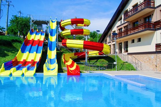 OEM thương mại Công viên giải trí nước đi bộ ống sợi thủy tinh xoắn ốc trượt Set bán