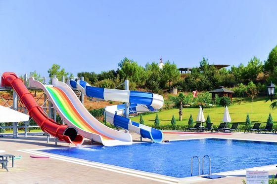 Giá tốt. Nước vui chơi thể thao công viên giải trí trẻ em sân chơi thiết bị ống slide sợi thủy tinh trực tuyến