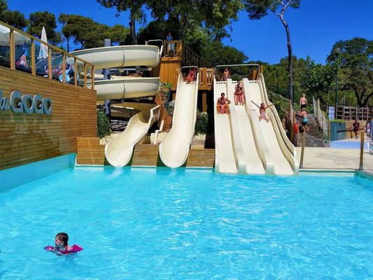 Giá tốt. Công viên nước trẻ em Bể bơi Thiết bị thể thao nước Kính slide trực tuyến