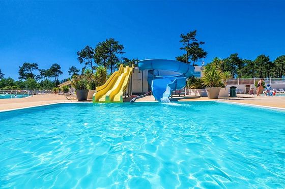Giá tốt. Công viên nước Thiết bị chơi trẻ em Slide sợi thủy tinh cho hồ bơi Độ cao 5-12 m trực tuyến
