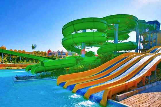 Giá tốt. Công viên trò chơi nước phổ biến Aqua Spray Carnival Spiral Tube Fiberglass Water Slide Cho Trẻ em trực tuyến