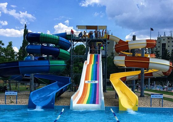 Nhà nước ngoài bể bơi giải trí đi xe thể thao slide slide cho trẻ em