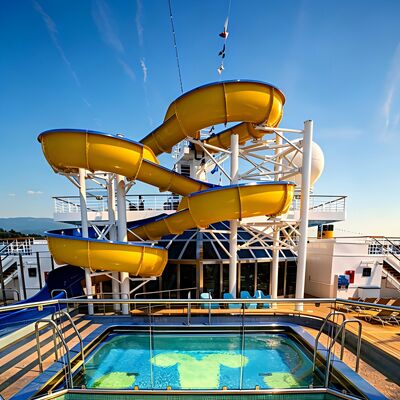 Outdoor Water Park Slides Spiral Fiberglass Aque Park Equipment For Commercial Swimming Pool Wholesale