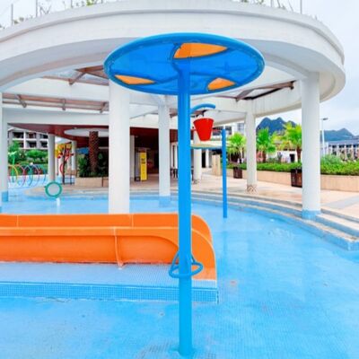 Công viên nước bằng sợi thủy tinh Stainless Steel Rotating Water Play Equipment For Kids Công viên nước Splash Pad Resort